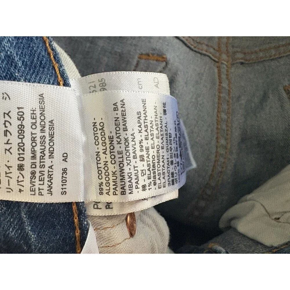Levi's 501 Jeans Mens 34X30 Straight Fit Distressed Light Wash Faded‎ Button Fly